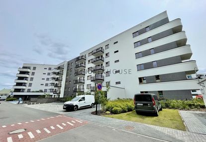 Mieszkanie z ogródkiem 150m od stacji metra!