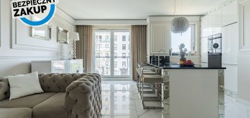 Eleganckie mieszkanie-duży balkon10 minut do morza