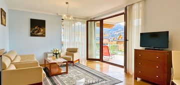 Apartament z kominkiem i widokiem na giewont