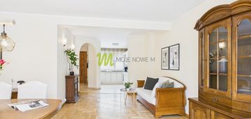 Dom szeregowiec, fotowoltaika, rolety zewnętrzne