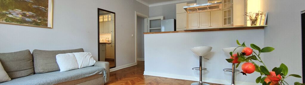 Centrum/kamienica po remoncie/wysokość 3,60/airbnb