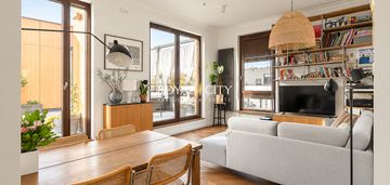 Wysoki apartament z tarasem na wilanowie.