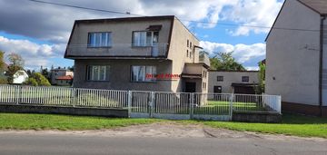 Solidny dom w dobrej lokalizacji.