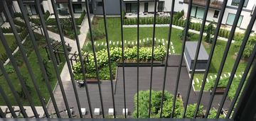 Nowe osiedle, dwa pokoje z balkonem i garażem.