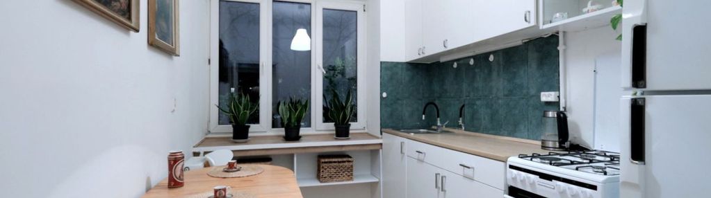 Pokój z kuchnia na pradze północ, blisko metra