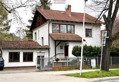 Dom z lokalem użytkowym