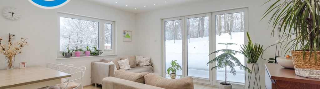 Piękny dom pod lasem w malowniczej okolicy