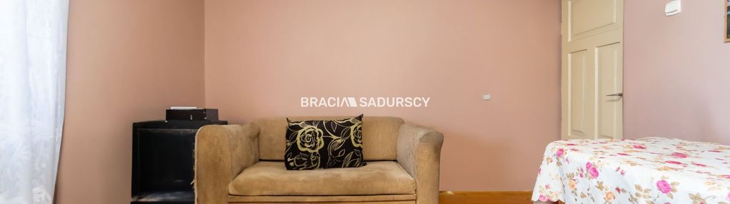 Duża działka z domem do remontu