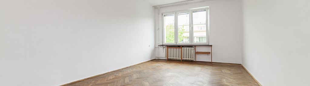 Ciche, słoneczne, metro rondo daszyńskiego.