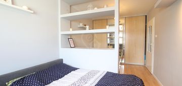 53 m2 w centrum. ogrz. miejskie, winda, parking