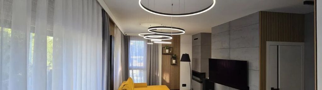 Dwupoziomowe mieszkanie w ząbkach