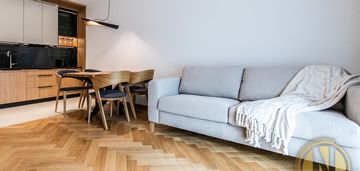 Wiślane tarasy 2.0 | grzegórzecka| 50m2 |2pok |eng