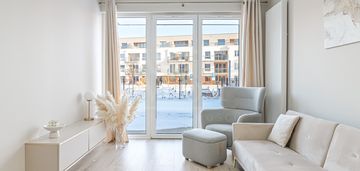 2 pokoje z ogrodem w idealnym stanie