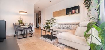 Elegancki wykończony apartament z dużym balkonem