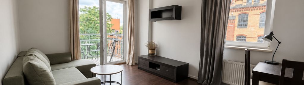 Nowoczesna kawalerka z balkonem | platinum
