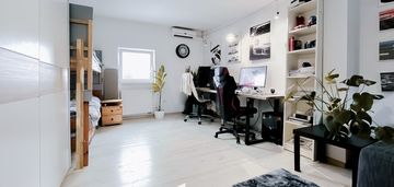 Dom z ogródkiem blisko centrum miasta