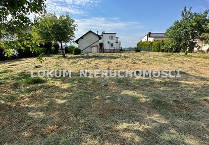 Działka budowlana ul. traugutta 1087m2