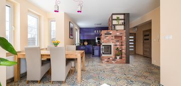 Segment 85 m² z ogrodem 101 m², 2 m-ca parkingowe