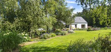 Dom wolnostojący z pięknym ogrodem szemud