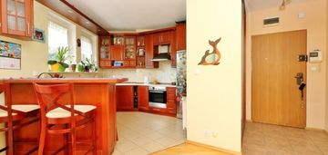 Dwa pokoje, ogródek, garaż, w  starej miłosnej