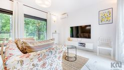 Apartament z dwoma tarasami i garderobą -awangarda