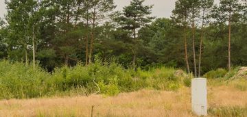 Działka z wz i skrzynką z prądem – sieradz