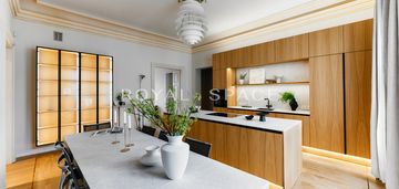 Apartament w zabytkowej kamienicy na asnyka!