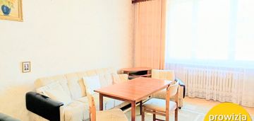 3 pokoje, osobna kuchnia, winda, centrum gdyni