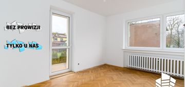 Nietuzinkowe mieszkanie z balkonem