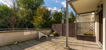 3-pokojowe mieszkanie z 30-o metrowym tarasem i miejscem parkingowym!