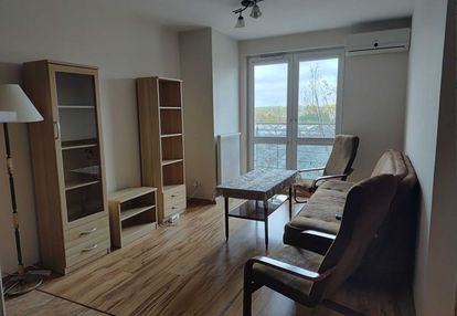 | wola tower | 3 pokoje | balkon | klimatyzacja |