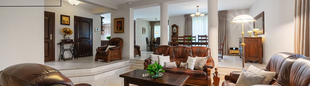 Wysoki standard / piękny ogród/ park krajobrazowy