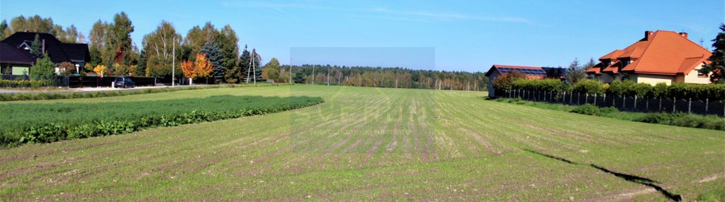 Działka bud. w otoczeniu nowych domów w pierzchnie