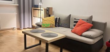 Dwa przestronne, komfortowe pokoje, garaż