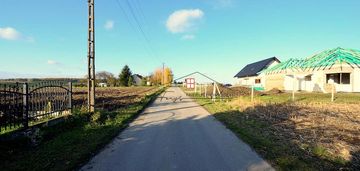 Sprzedam ładną działkę budowlaną/studzian