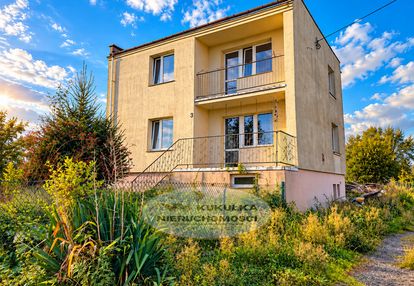Dom z potencjałem, garażem i działką ponad 3000 m² - krasowiec