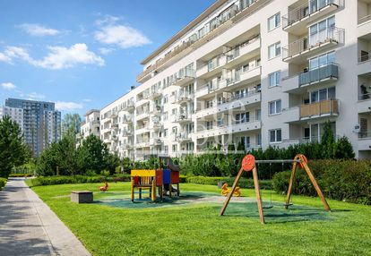 4-pokojowe mieszkanie na zamkniętym osiedlu