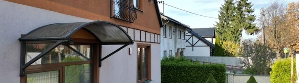 Dom z lokalem cedry wielkie