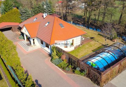 Nowoczesny dom z własnym basenem i bankiem energii