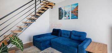 |dwupoziomowe mieszkanie na rodzinnych maślicach|