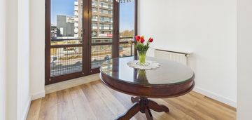 5-pokojowe mieszkanie z dużym tarasem i garażem