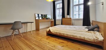 =przestronne 3 pokoje = piękna kamienica =centrum=