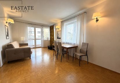 Przestronne / widne / dobra lokalizacja / balkon