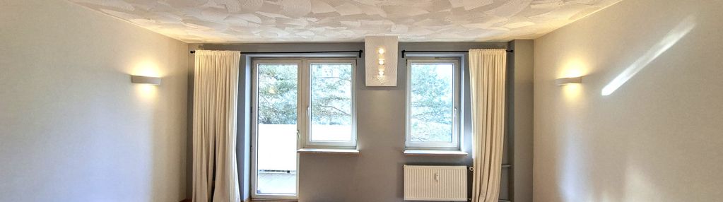 Dwa oddzielne pokoje, rondo krwiodawców