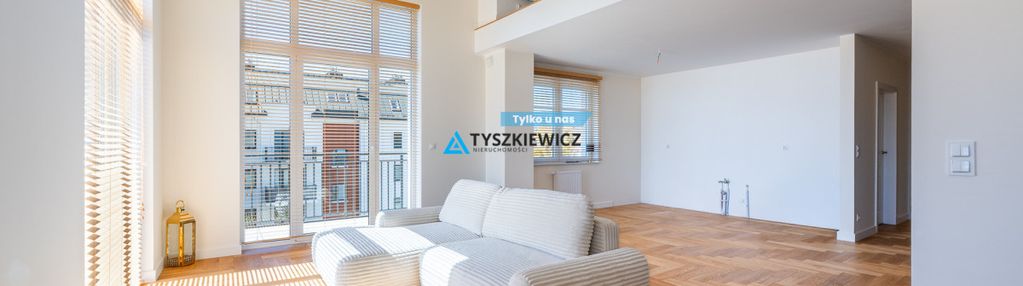 Modern penthouse-style apartment/wileńska park
