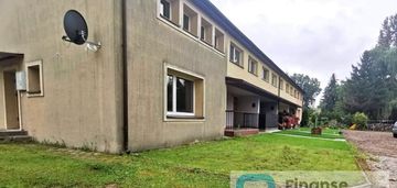 Dom w zabudowie szeregowej w prusach, gm. głuchów