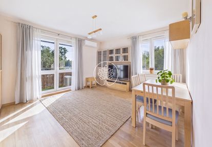 Oddzielna kuchnia / duży balkon / cicho