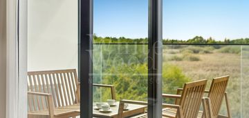 Elegancja i przestrzeń plus widok na zatokę!