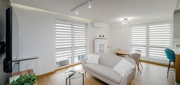 3 pokoje, taras, 2 miejsca w garażu, zamknięte os.