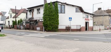 Dom z możliwością wynajmu lokalu handlowego